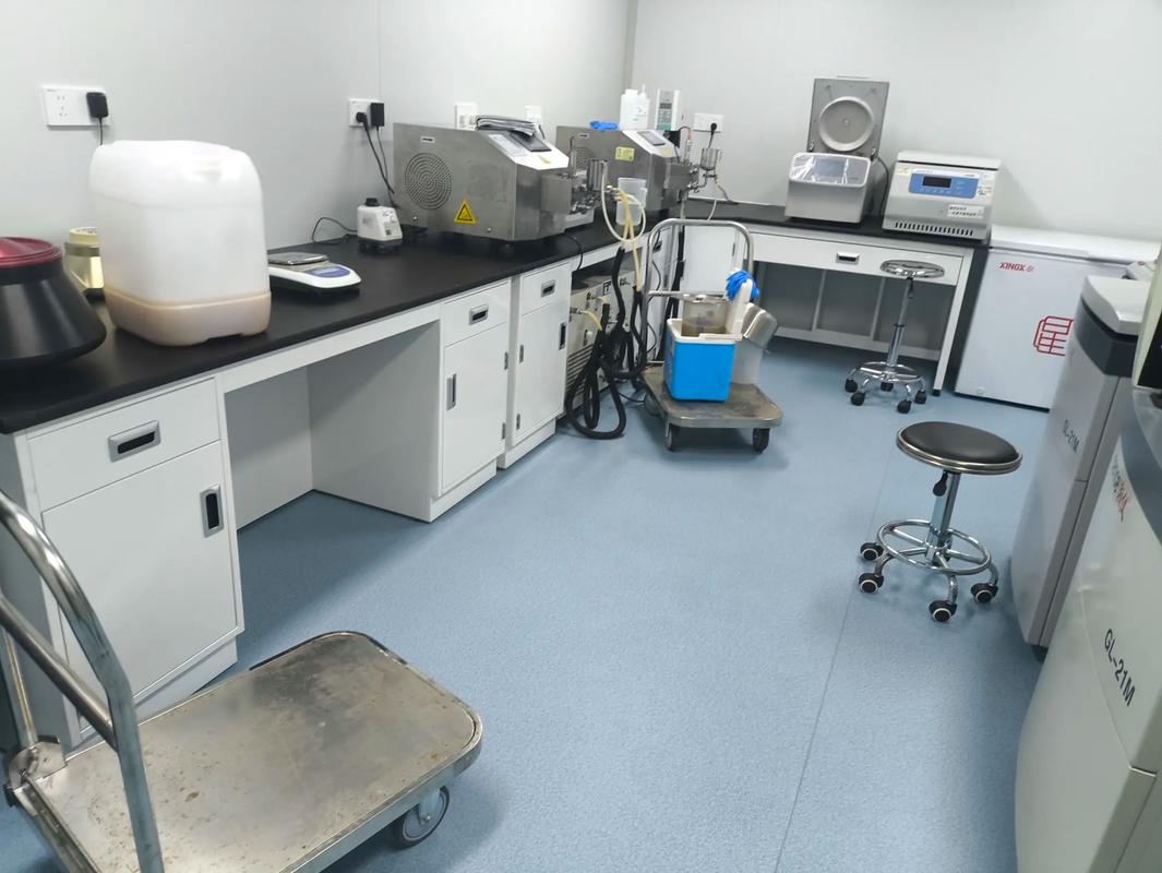 全钢实验台选购指南 材质、厂家与专业检测服务全解析