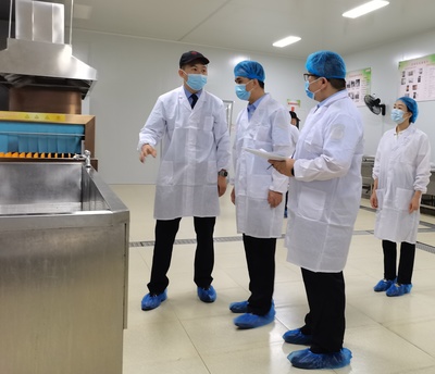 护航开学季 柳江区开展校外供餐单位食品安全检查与检测服务